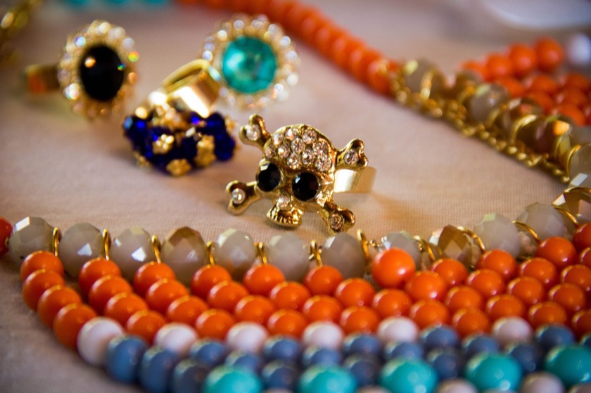 jewelry-716789_1280