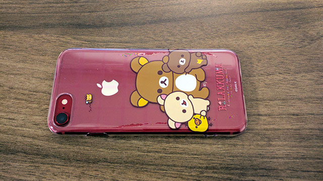 iPhone8とリラックマのスマホケース