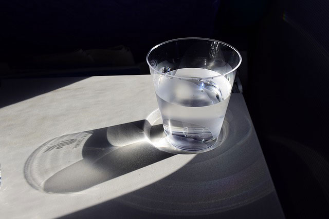 グラス1杯の水