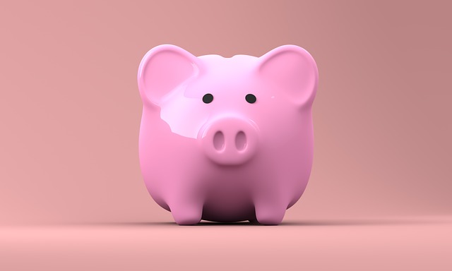 ピンクの豚さん貯金箱
