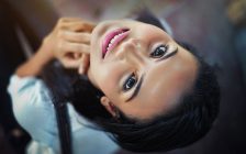 笑顔の女性